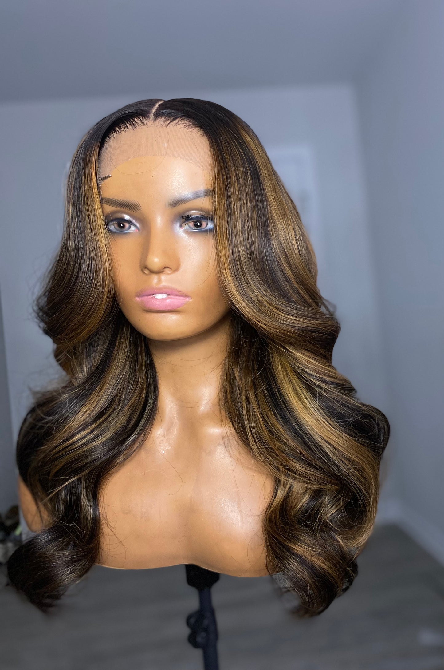 20” Premade Body Wave Unit w/ Highlights